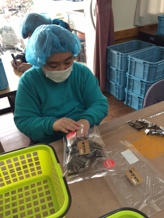 画像：下請作業