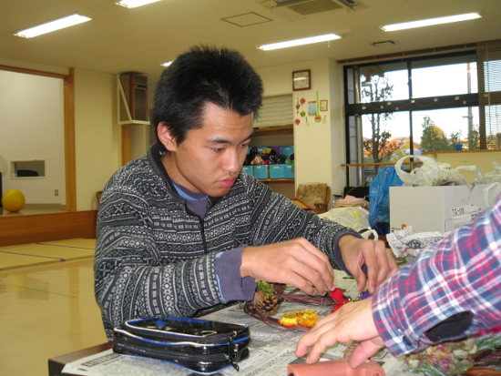 画像：～リース作り～