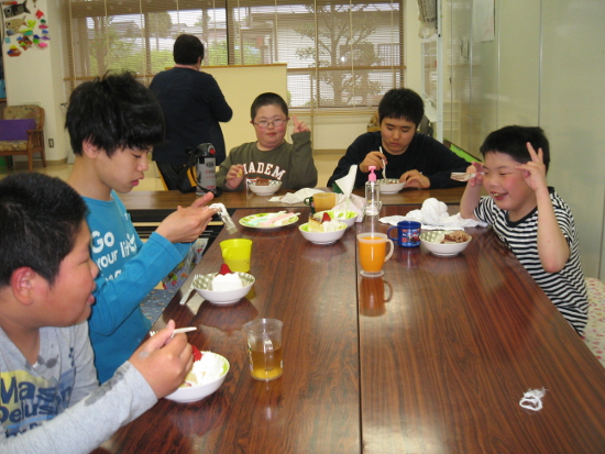 画像：～お誕生会～