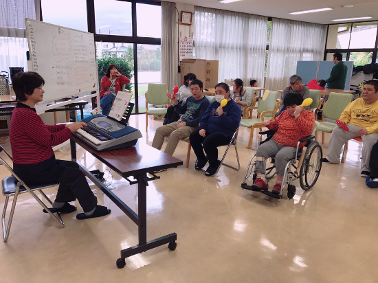 画像：～音楽療法～