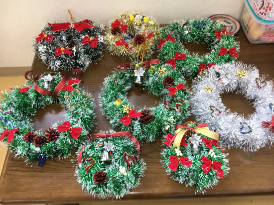 画像：～クリスマスリース作り～