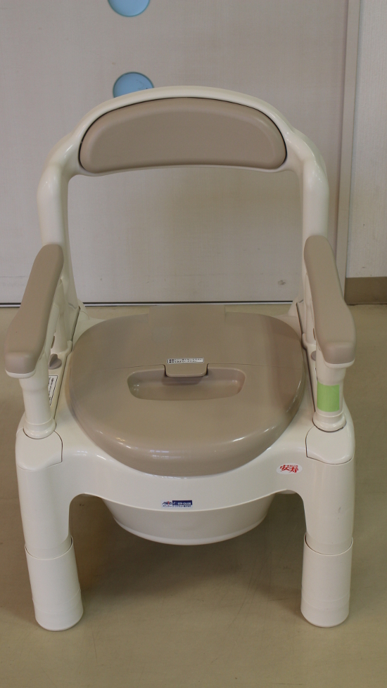 画像：～ポータブルトイレ～